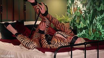 Big ass moaning milf in bondage tries to get out but