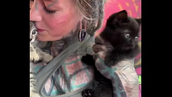 Sweet little kittens on my arm what’s your favorite way to bond with youts #kittencuddles #felinefriends #