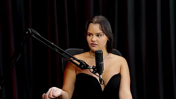 Casou muito cedo o conheceu na igreja e namoraram sem sexo algumas mulheres querem agradar o marido e sobre gozar maria bittencourt watch sheer red