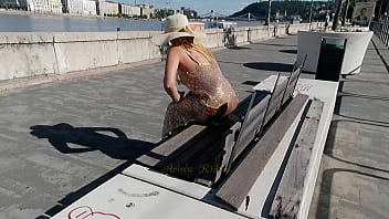 Arielarider public transparent dres budapest