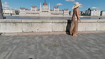 Arielarider public transparent dres budapest