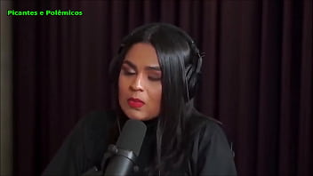 Masturbação excessiva mesmo em publico desejando as gostosas