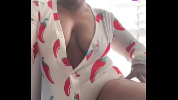 Capsicum cuming with a phat ass like this it has to be wagon wednesday #over40club #over50club #sexymature #sexymature