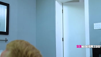 From bubble baths to bare backs family fucked up