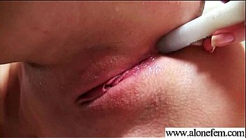 Freak alone girl please herself on cam video 28