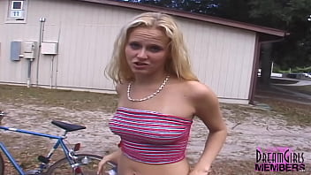 Super risky flashing on a local college campus