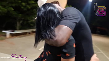 Essa ai não tem hora nem lugar pra dar a buceta