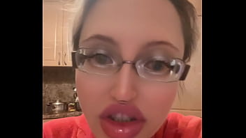 Наглая блонда