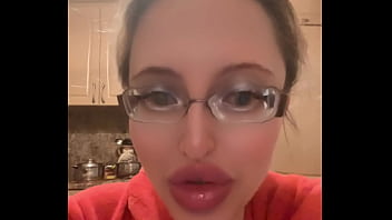 Наглая блонда