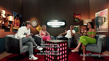 Penny barber and lilly bell talk about what they would bring to a vacation max fills penny barber lilly bell bree mills