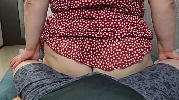 Beautiful bbw student with a book sat on a thick cock with her huge ass and got creampie in her pussy