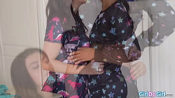 Whats a slumberparty without a teen gal ritchie and her ebony gf ameena green sneak off to lick each other pussy and strapon fuck Whats a slumberparty without a teen gal ritchie and her ebony gf ameena green sneak off to lick each other pussy and strapon fuck