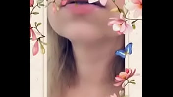 Brincado com leitinho do marido