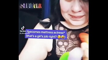 Ahh sex worker jokes on real events lolanyway follow me on the clock app i plan to spend more time on vids there~