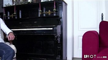 Ela fode e o marido ve