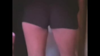 Mary moviendo el culo