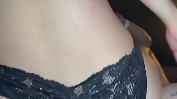 Mi mujer montando verga se mete el dedo en el culo dp latina culona real sex mexicano