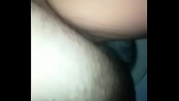 Sentándose un poco Sentándose un poco