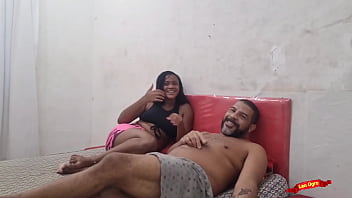 Mary bombom em um anal doloroso e prazeroso