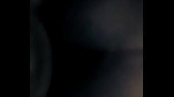 Mas de ella y su amigo