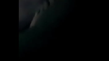 Mas de ella y su amigo