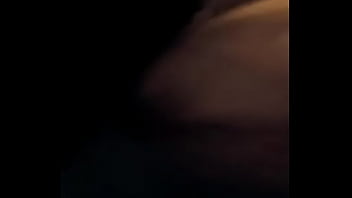 Mas de ella y su amigo