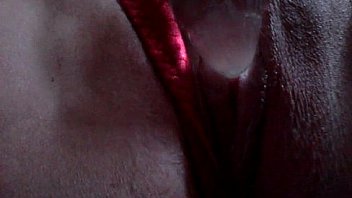 Nikki fucks her glass dildo to orgasam