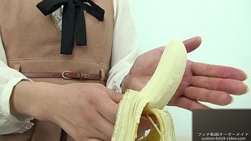 Hand crush fetish girl crush a banana by hand