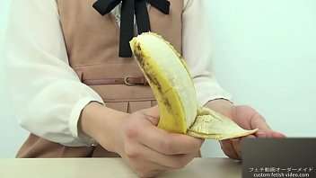 Hand crush fetish girl crush a banana by hand