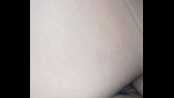 Dejame embarazada no me importa solo quiero sentir tu leche caliente en mi coño apretado