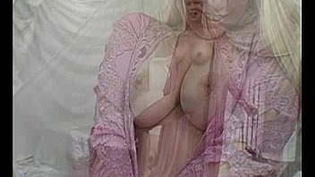 Lacie jerks her pussy