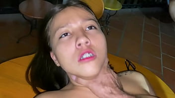 Le saco toda su leche a el mejor amiga de mi novio