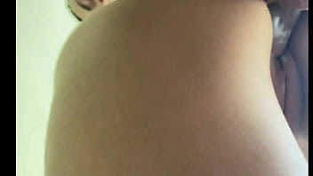 Le chupo la polla y tengo sexo con mi hermanastro en el balcon de la casa historia completa