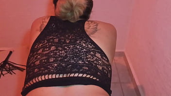 Seguidor me lleva a cuarto rojo y me pone como me encanta