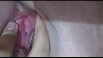 Gordinha na siririca