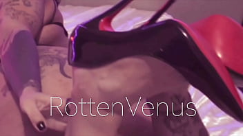 My feet are your number 1 priority dirty version