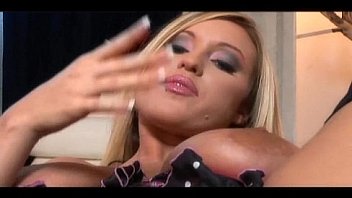 Busty babe memphis monroe masturbates in lingerie