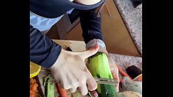 Big booty latina milf danceing at cooking time