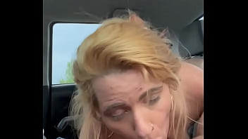 Pretty streetwalker deepthroats a dick in the backseat of a car and takes a huge facial at the end