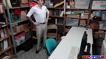 Officer rams his hungry dick on lady thief while watches