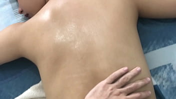 Creampie mi coño y luego fóllame duro hasta que me corra