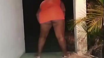 Vizinha bbw casada recebendo pau