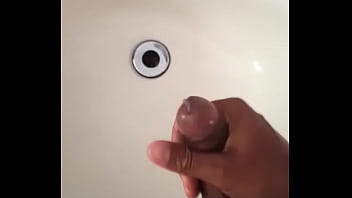 Gozando Na Pia thumbnail