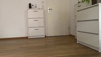 Lustful milf seduced the courier and received hot cum on her ass Lustful milf seduced the courier and received hot cum on her ass