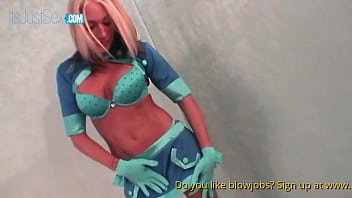 Great body blonde cunt doing striptease