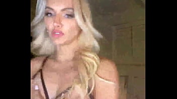 Lindsey pelas big tits leak amateur