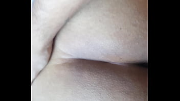 Le encanta de perrito para que le rompa el culo