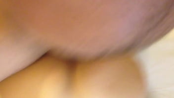 Gemidinho gostoso levando de quatro