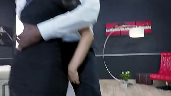 Do you guys know what "che cazzone" means it's italian and valebiancoxx knows the meaning very well himikec