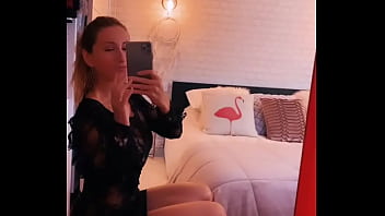 Coucou les zamours je vous envoie plein de gros bisous